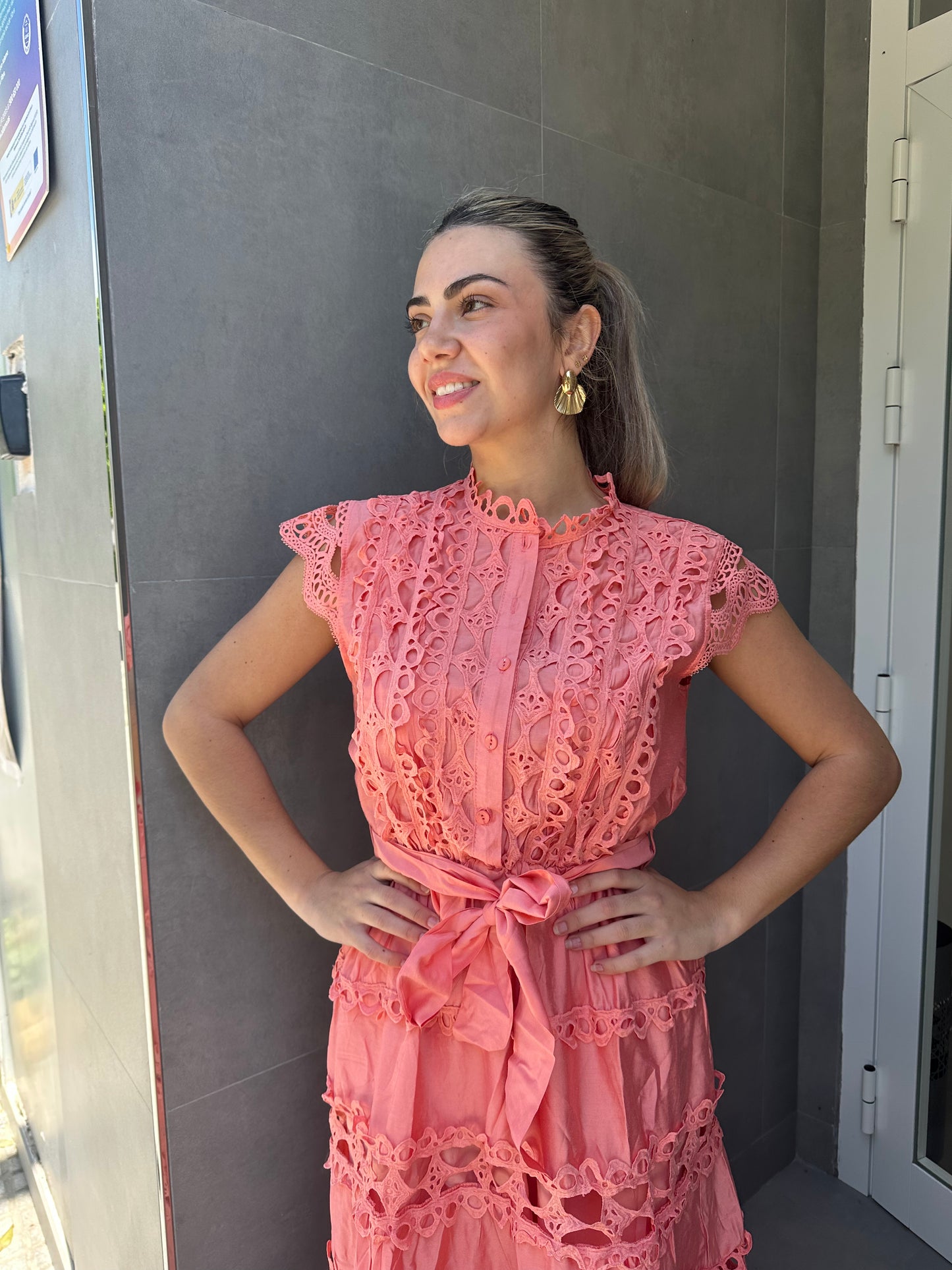 Vestido Modelo Coral