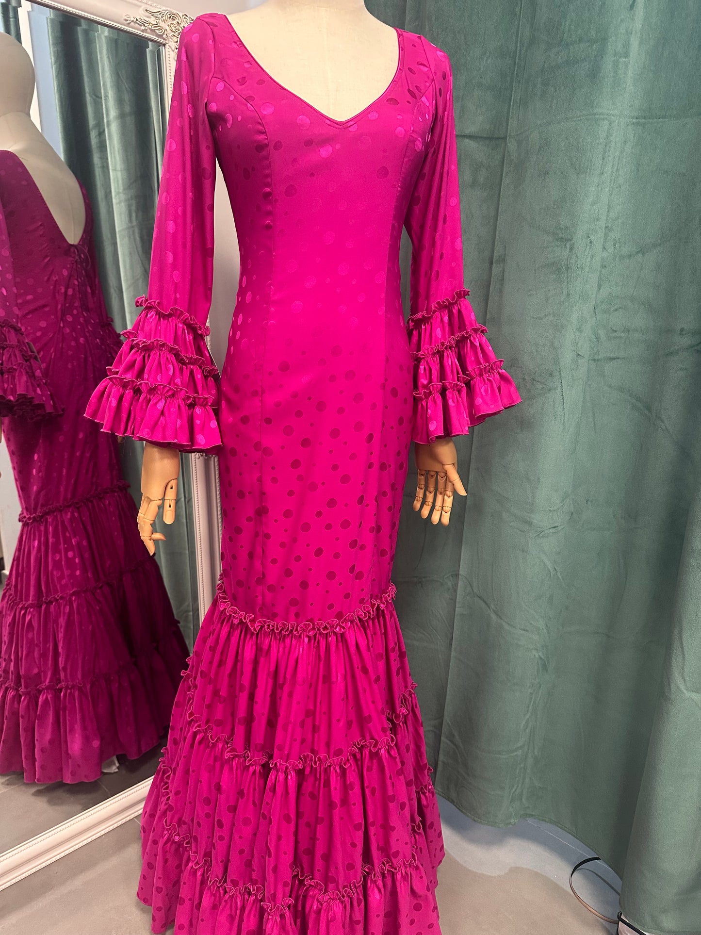 Traje Modelo Canastero satinado