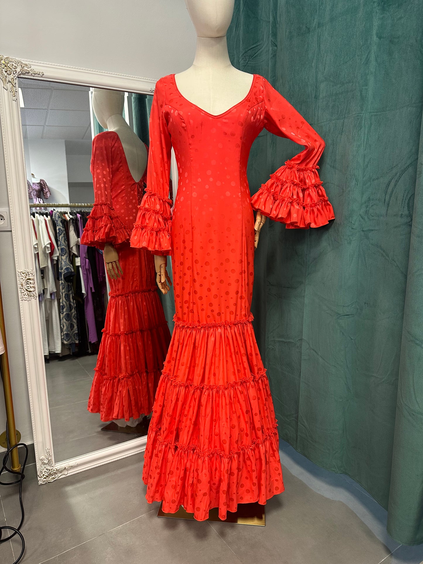 Traje Modelo Canastero satinado
