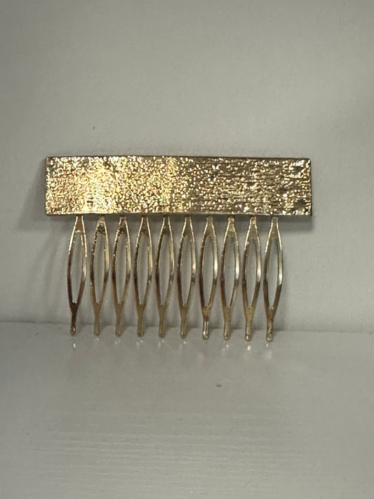 Peinecillo rectangular dorado